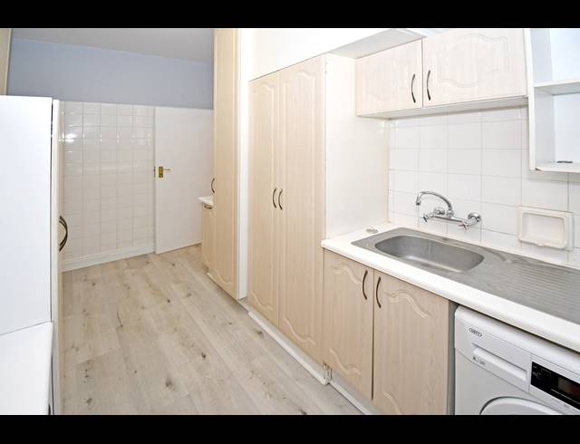 1 BEDROOM APARTMENT FOR SALE IN ATHOLL